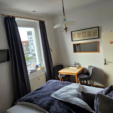 Koeln Vermietung Schwermer Экстерьер фото